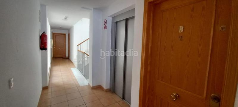 Foto 4eaf4194-cd0a-4686-97e9-f562836b06d8. Piso  reformado con vistas al mar en playa de Garrucha Garrucha
