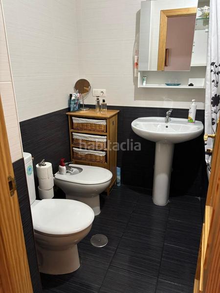Foto ef7f1f2b-6300-455f-b711-1e22289230bf. Piso  reformado con vistas al mar en playa de Garrucha Garrucha