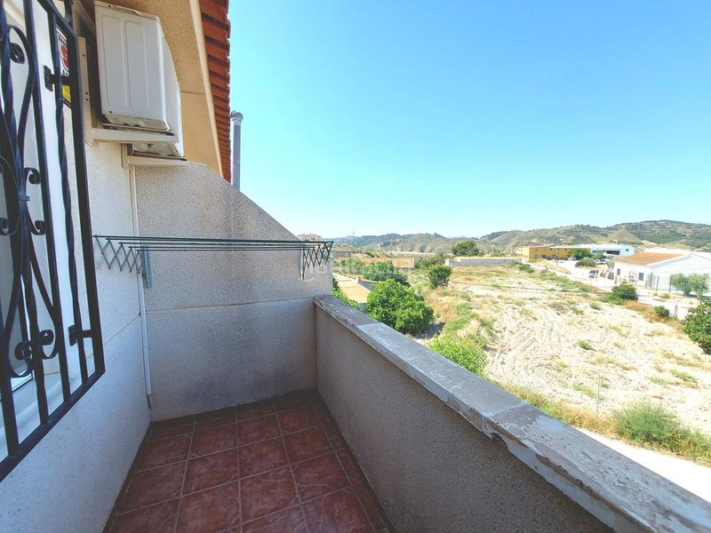 Foto 2472f91f-a11b-4626-a086-cb3fcdbecfab. Casa aparellada amb calefacció aparcament a Huércal - Overa