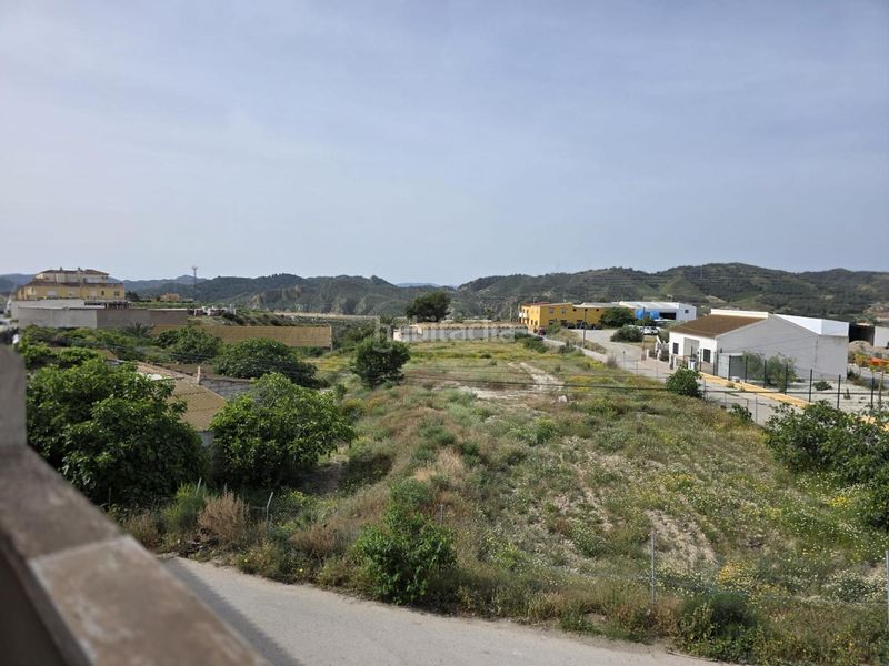 Foto 3a4618fa-9377-4cec-8371-ee27e2929068. Casa aparellada amb calefacció aparcament a Huércal - Overa