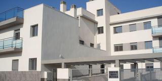 Pis  Las lavanderas. Céntríco  ático en vera pueblo con piscina, garaje y trastero