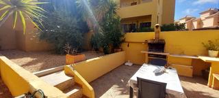 Rez-de-chaussée  Monte mahimon. Bajo con jardín  en valle del este