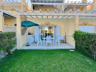 Planta baixa  Agua amarga. Apartamento con gran jardin a 200 m de la playa en vera playa na