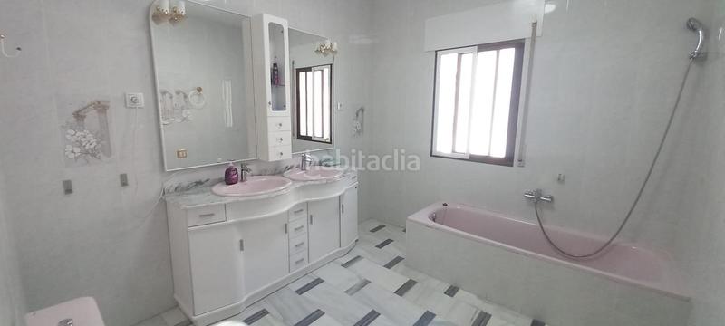 Foto c4d39172-4f36-4c5e-a57a-7b1ebf4fd244. Casa con parcheggio in Somontín