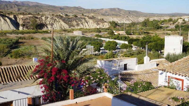 Foto 1c84a5c6-836d-4e99-b668-f98f7d3989a6. Lloguer masia a Sorbas