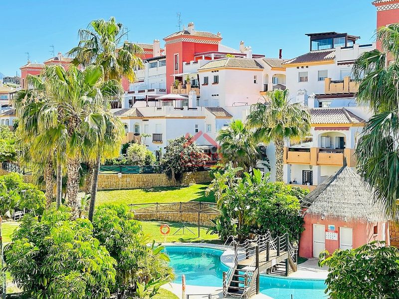 Foto 9b76cdf7-bd8a-40a6-86bd-45ab083e8df6. Ático  en baviera golf en Caleta de Velez