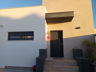 Xalet a Camino Algarrobo - Las Arenas. Magnífica casa unifamiliar