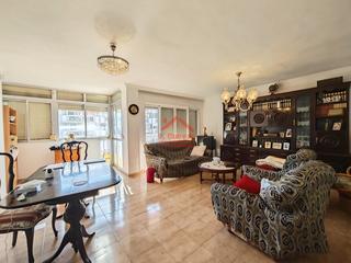 Appartement à Centro. Piso en avd toré toré