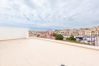 Appartement à Centro. Ático de obra nueva de 2 dormitorios en el centro de torre del m