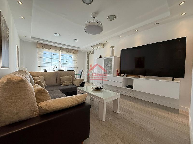 Foto 163604e9-3d4a-4614-ac4b-edc5cf3fcd2d. Appartement mit parking pool in Centro Torre del Mar