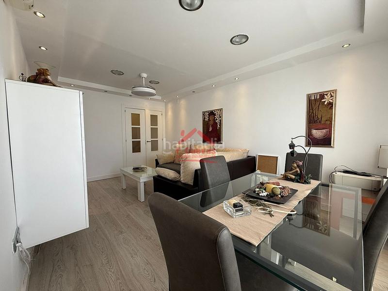 Foto 3c680dda-eebd-4b91-b6b6-f0d6a1cac8a9. Appartement mit parking pool in Centro Torre del Mar