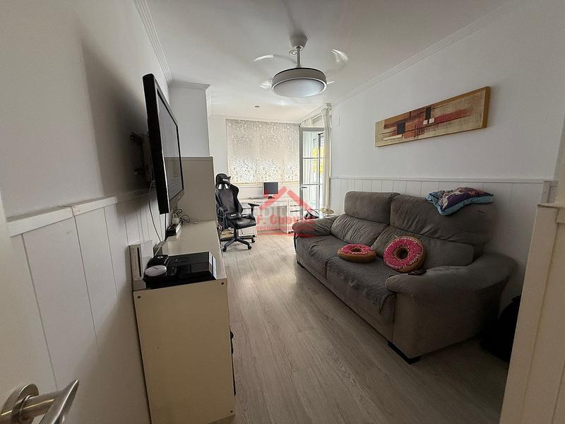 Foto 4f2bd281-4d86-4d66-8441-587700f9ff70. Appartement mit parking pool in Centro Torre del Mar