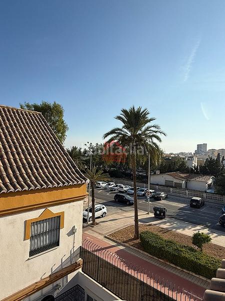 Foto 0fbb27e3-29eb-4382-909c-22468272046c. Casa  junto al paseo marítimo en Centro Torre del Mar