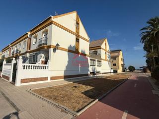 Casa en Centro. Casa junto al paseo marítimo