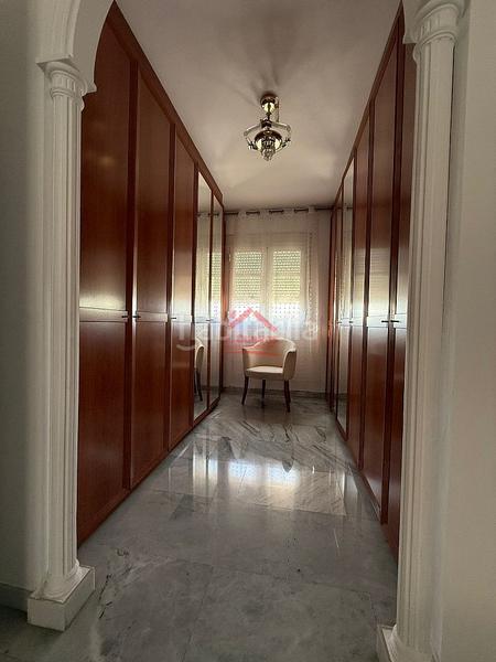 Foto a999047c-8980-41d8-b56f-ef17335a0cfd. Casa  junto al paseo marítimo en Centro Torre del Mar