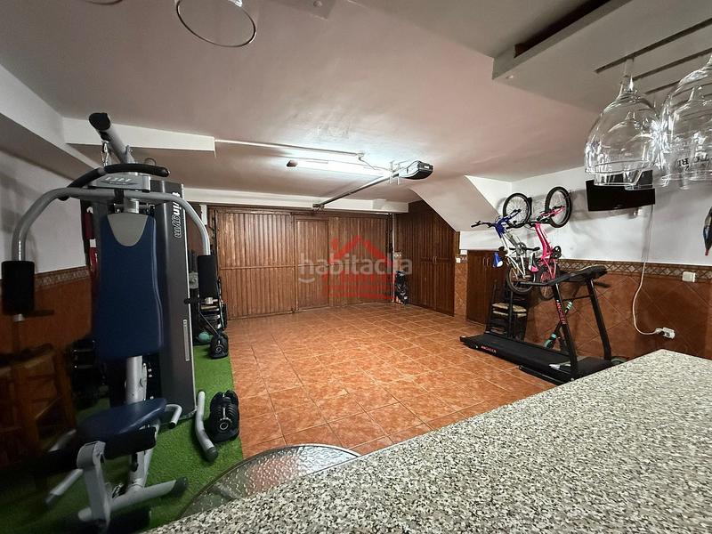 Foto e6c4bc4e-0a2c-41c5-ba3e-9bd2e2f6b51f. Casa  junto al paseo marítimo en Centro Torre del Mar