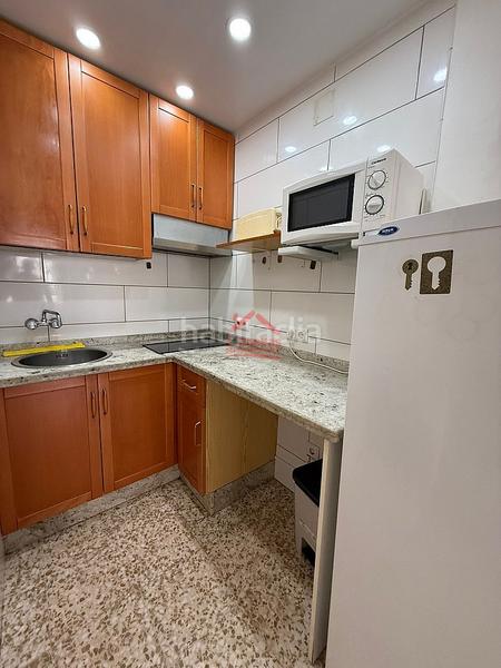 Foto bf8dbc9a-829d-4435-bb68-c26908099b59. Estudio  a 200m de la playa en Centro Torre del Mar