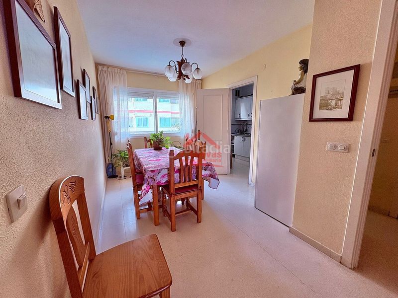 Foto 3f57eb90-6940-48d8-b1f9-b8cbaadad7da. Apartament amb calefacció aparcament piscina a Paseo Marítimo de Levante Torre del Mar