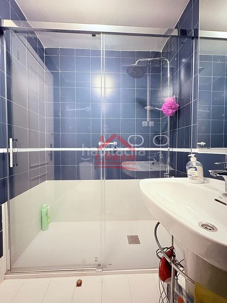 Foto d3a6f372-8257-45a6-b6eb-a04efad8844e. Apartament amb calefacció aparcament piscina a Paseo Marítimo de Levante Torre del Mar