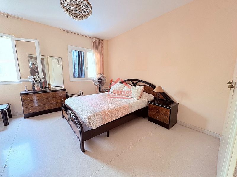 Foto f9655168-d55b-444e-9a90-c7d036cea37b. Apartament amb calefacció aparcament piscina a Paseo Marítimo de Levante Torre del Mar