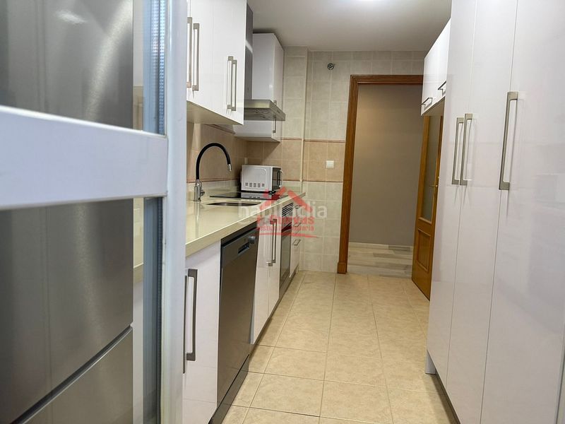 Foto 0c30f6b9-e76b-4568-87b6-9e3894d8adc2. Apartament amb calefacció piscina a El Limonar Vélez - Málaga