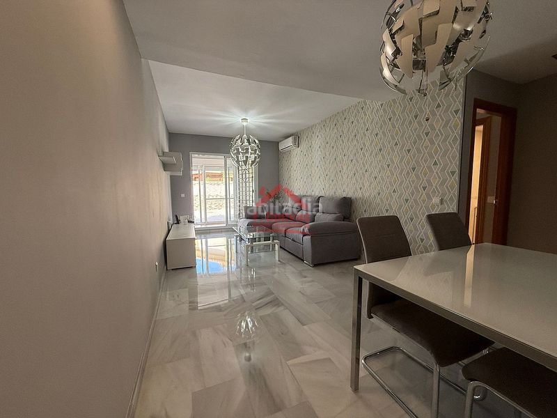 Foto 33e99a0f-47f9-436d-b9d0-d33271632ecb. Apartament amb calefacció piscina a El Limonar Vélez - Málaga