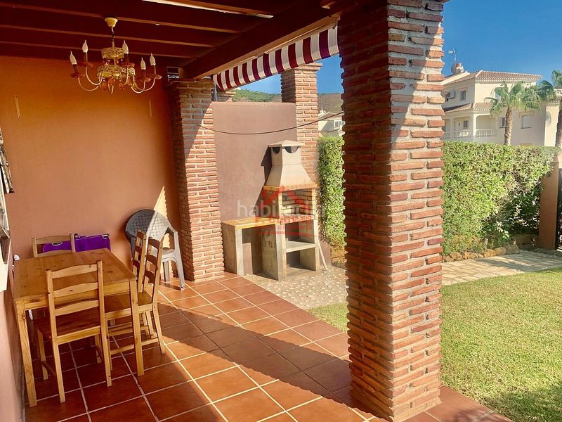 Foto a96ff1f5-719d-4242-b205-06b12ddbfbcb. Casa adossada amb calefacció aparcament piscina a Torrox