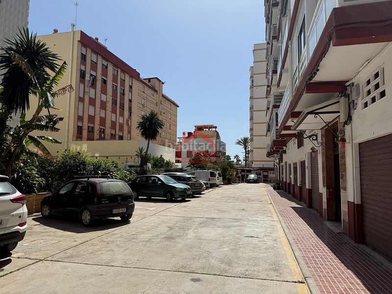 Foto 5c6e05dd-45c6-4904-9428-8885e4fc4a6c. Apartament amb calefacció aparcament a Poniente-Faro Torre del Mar