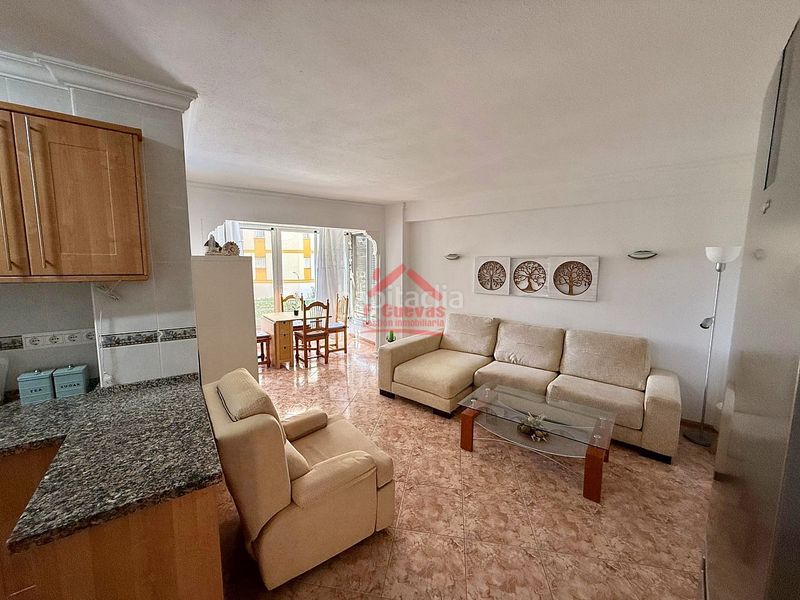 Foto 0f2b435a-9044-4560-861c-81533890a835. Apartament amb calefacció piscina a Centro Torre del Mar
