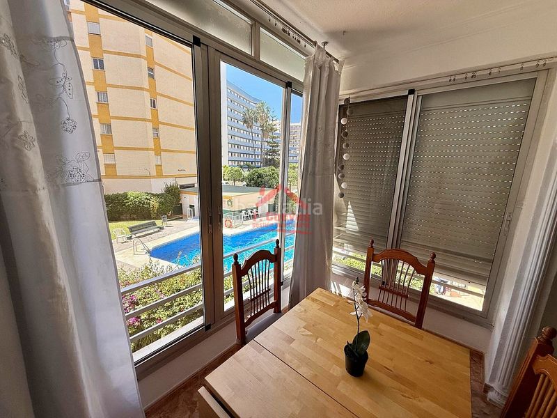 Foto 3190701e-98c5-4017-8e2b-6a856f5e7ea0. Apartament amb calefacció piscina a Centro Torre del Mar