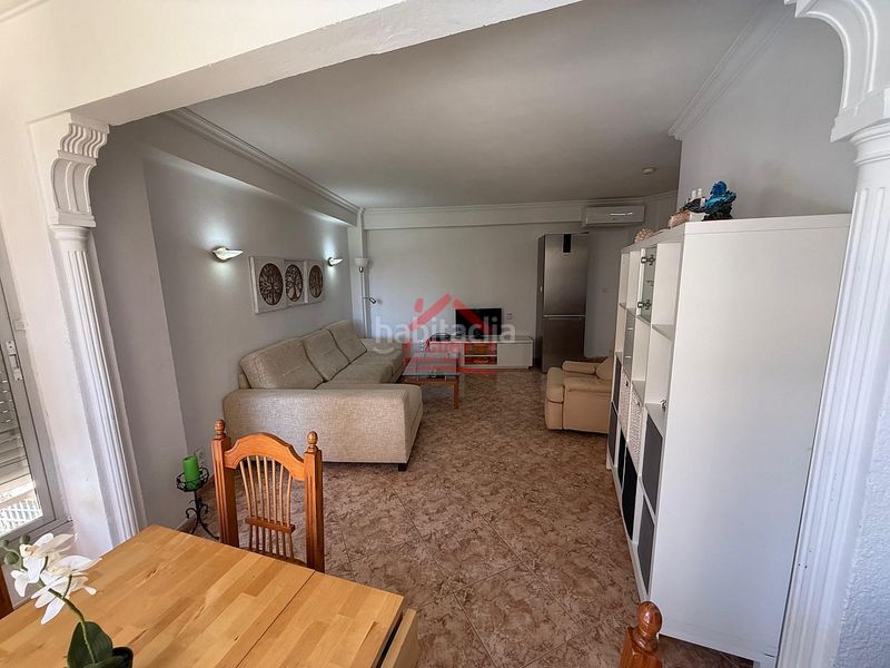 Foto 7bd0a200-9bf1-495d-8e6f-8348ac1c5476. Apartament amb calefacció piscina a Centro Torre del Mar