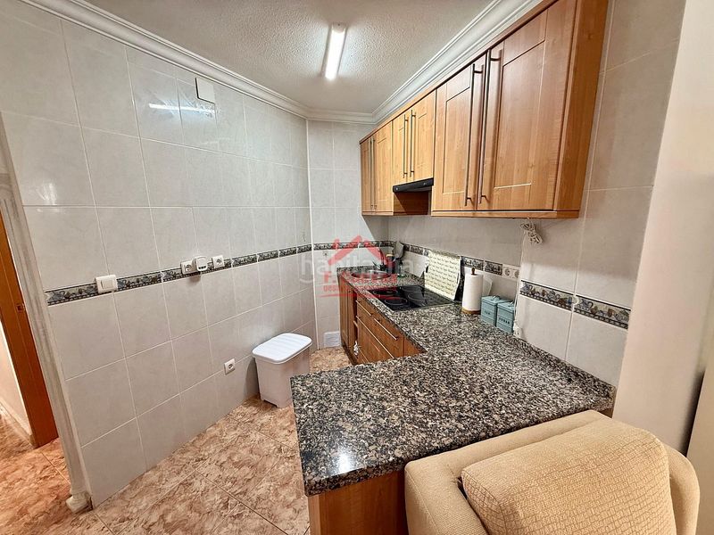 Foto ab969626-69e0-45b3-8b0b-5768eb75a08d. Apartament amb calefacció piscina a Centro Torre del Mar