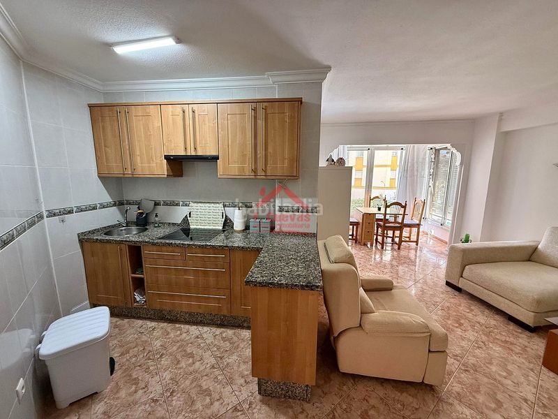 Foto f75a357e-209a-4be0-88f5-1a22a73db09a. Apartament amb calefacció piscina a Centro Torre del Mar