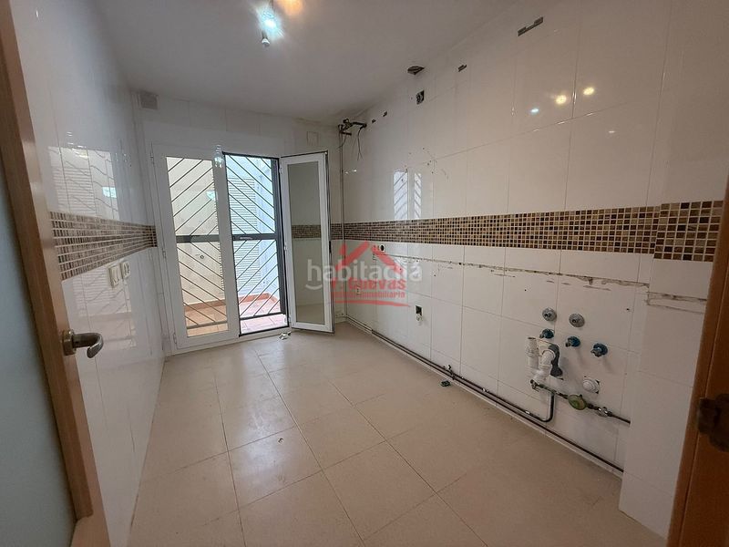 Foto 044de0b2-1047-406a-a9c5-10c2d543dc20. Apartament amb calefacció aparcament piscina a El Limonar Vélez - Málaga