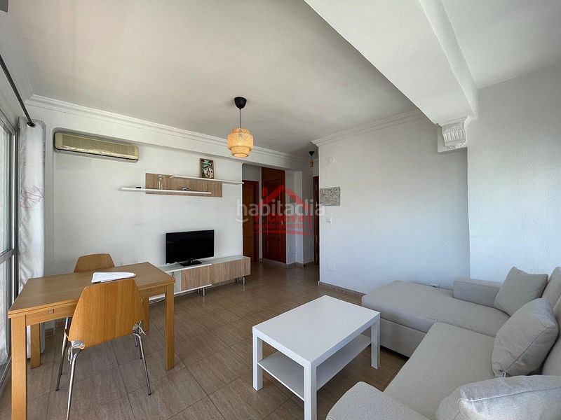 Foto c0073c34-28b2-448c-bd62-524a29c5c505. Apartament amb calefacció aparcament piscina a Centro Torre del Mar