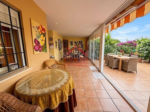 Foto 1a0f6db3-005f-460b-8857-b9e8cce6f135. Ground floor with parking pool in Centro Torre del Mar