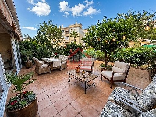 Foto ca0e1248-eff4-4c38-a7c8-6c6d2e045141. Ground floor with parking pool in Centro Torre del Mar