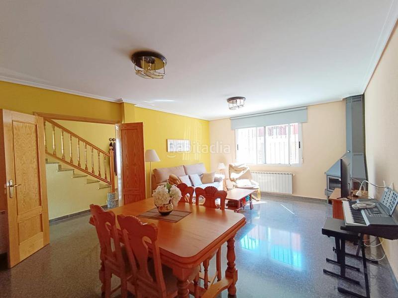 Foto 1d6c20a2-216c-4bfa-b7e5-3b7a7cbd4741. Casa in Talayuelas