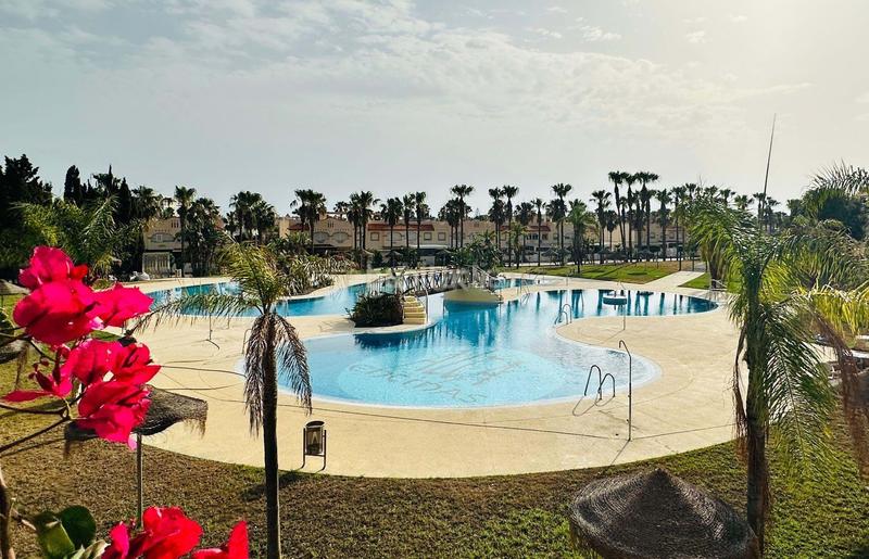 Foto 859977d8-870a-424c-a17a-e29ff65fa4d2. Appartamento con piscina in Almerimar Ejido (El)