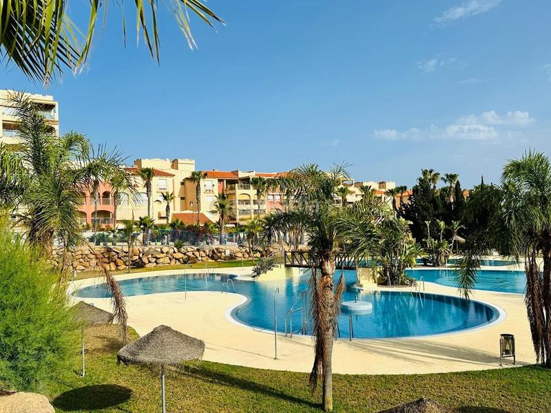 Foto e261a3b5-988a-4587-97df-0692fea8cb7e. Appartamento con piscina in Almerimar Ejido (El)