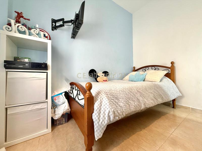 Foto 1f321783-7fe3-4e41-8d04-4d5b5e96e2b3. Piso en Dalías
