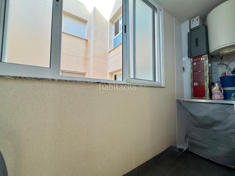 Foto 65c8dfd8-ad78-43e5-b772-cb90a07cb1a2. Appartamento in calle raquero in Almerimar Ejido (El)