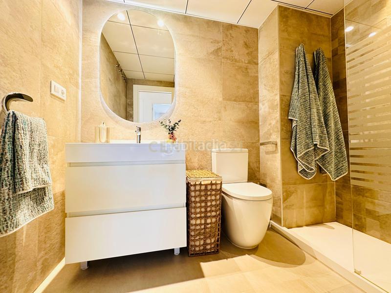 Foto c5845d0f-204d-42f1-aeff-44d8f3813c7d. Piccolo appartamento in av. del mar 101 in Almerimar Ejido (El)