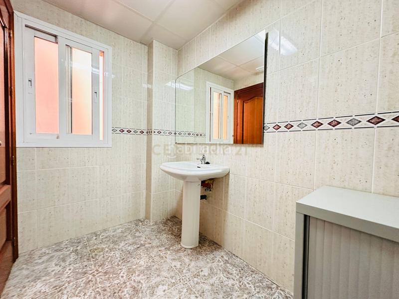 Foto 0d11313d-6a65-4b32-be82-9a6cb53f5c6c. Ufficio in gardenias 5 in Pabellón - Estación - El Corte Inglés Ejido (El)