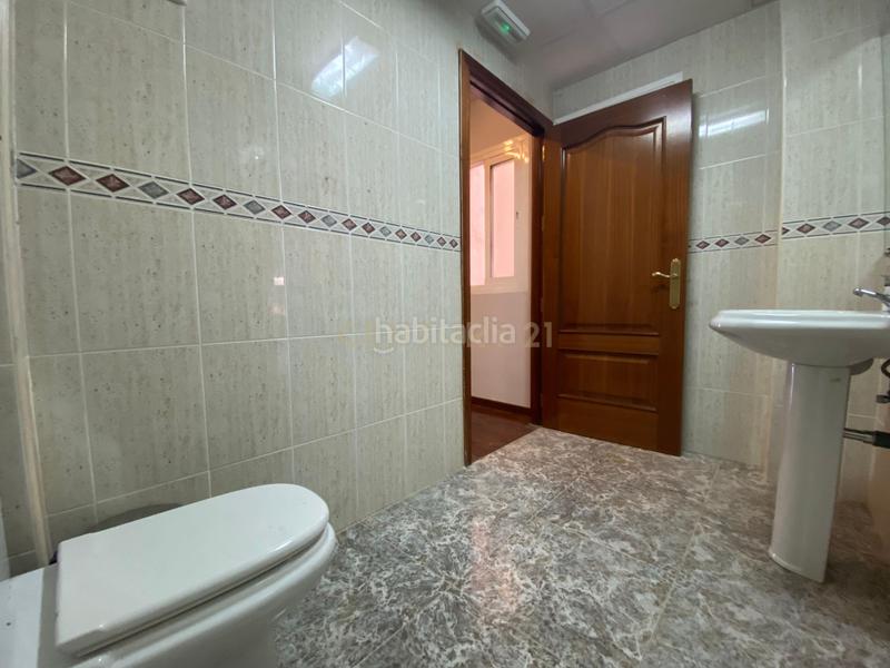 Foto 3a0b874a-356e-4486-86cc-ecae030f8034. Ufficio in gardenias 5 in Pabellón - Estación - El Corte Inglés Ejido (El)