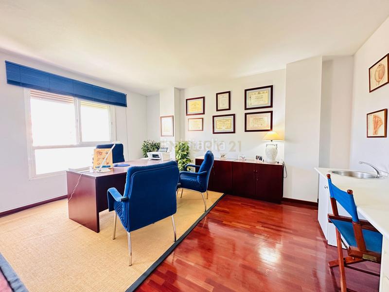 Foto 5da4b3b0-7dcd-43aa-bab9-3893842c8a2b. Ufficio in gardenias 5 in Pabellón - Estación - El Corte Inglés Ejido (El)