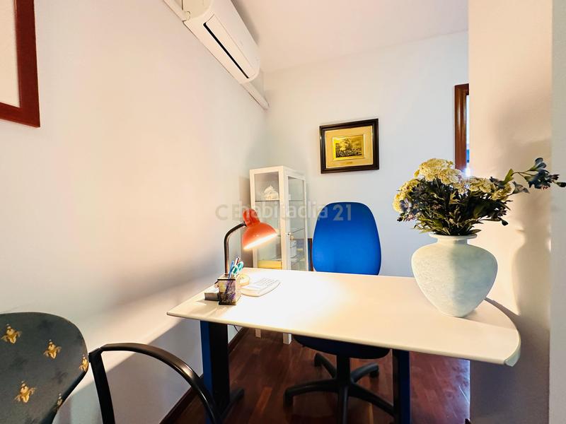 Foto 91854e55-2e40-4995-b440-3ce420ae6cd0. Ufficio in gardenias 5 in Pabellón - Estación - El Corte Inglés Ejido (El)