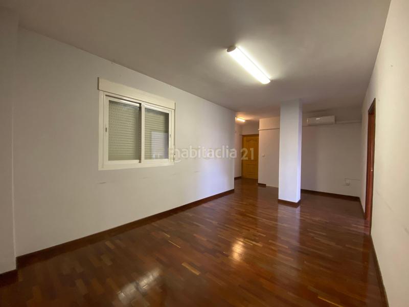 Foto b20eaaf4-782a-4cd0-961b-72571b7a59b5. Ufficio in gardenias 5 in Pabellón - Estación - El Corte Inglés Ejido (El)