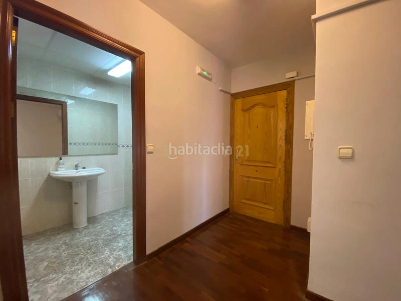 Foto e5f7315a-256c-4917-815e-9e40920d0743. Ufficio in gardenias 5 in Pabellón - Estación - El Corte Inglés Ejido (El)