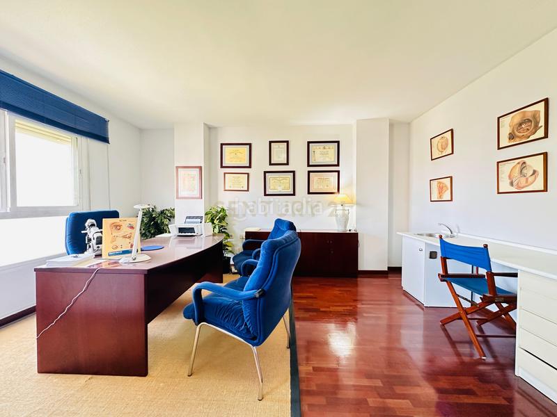 Foto f189afe7-93ba-4124-b11c-eea492f20676. Ufficio in gardenias 5 in Pabellón - Estación - El Corte Inglés Ejido (El)